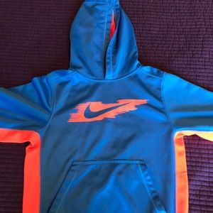 nike sweatshirt
